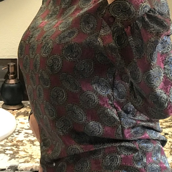 Vintage and Classy Paisley Silky Blouse - Picture 5 of 5